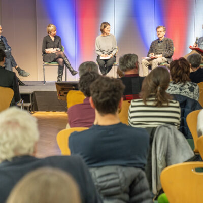 Blick aufs Podium während der 